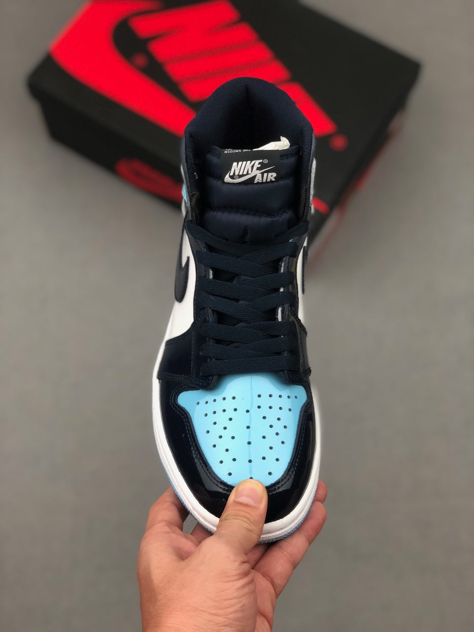 Nike Air Jordan 1“ UNC”